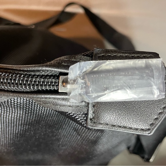 NWT Jimmy Choo Parfums Duffel Bag - Picture 8 of 8